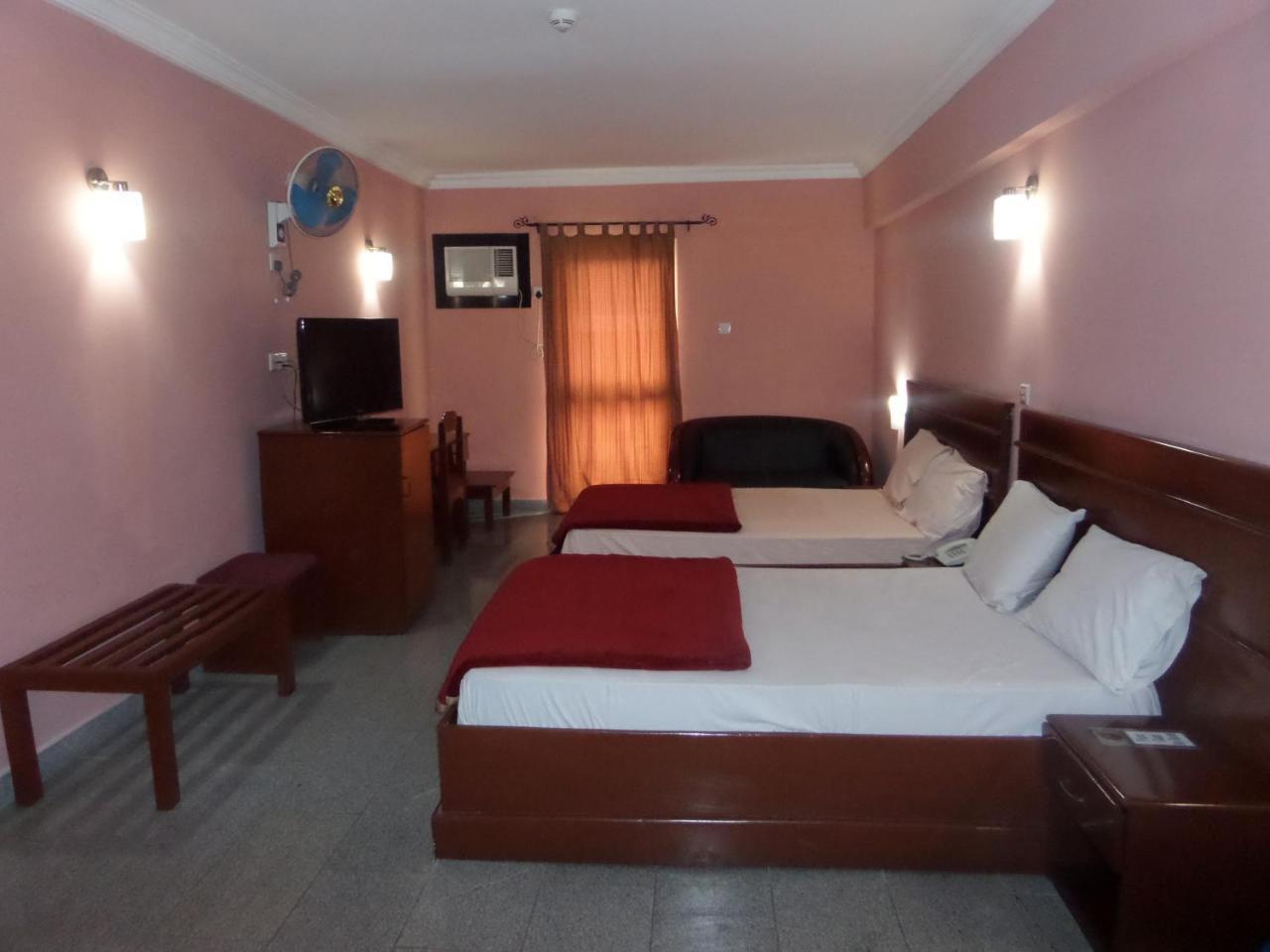 Hotel Newcastle Lagos Exterior foto